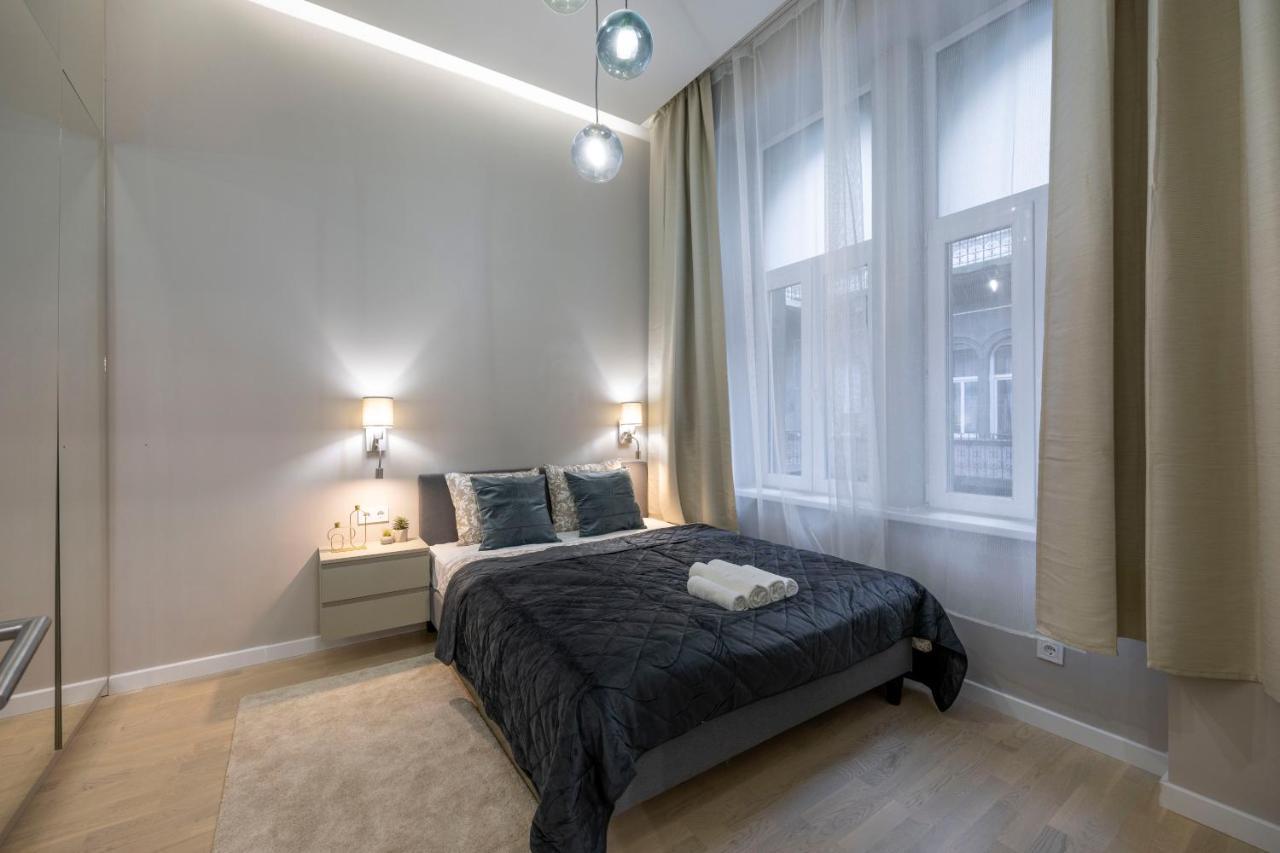 Luxurious & Spacious Central Residence With Balcony Budapeşte Dış mekan fotoğraf